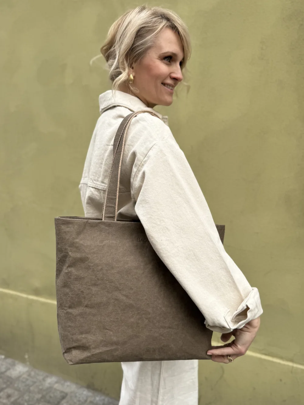 Shopperka ELLY taupe — torebka ze skóry celulozowej