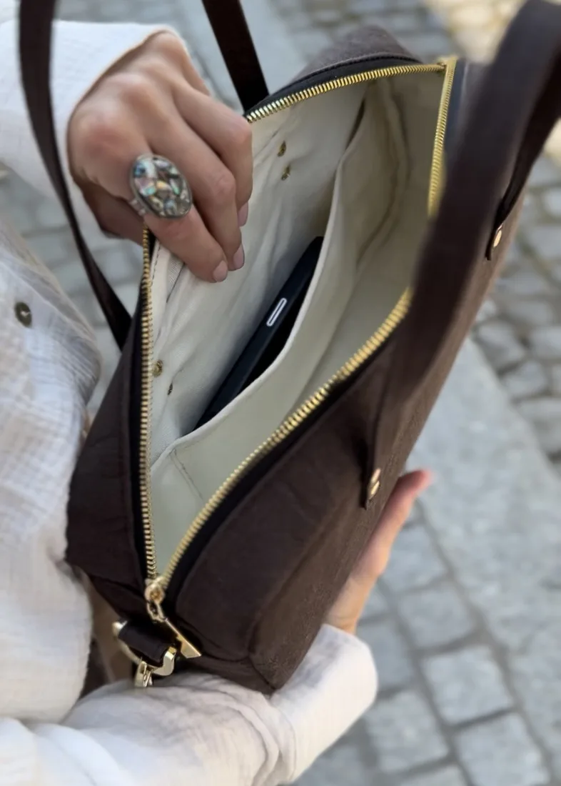 Bagietka SIMONA czekoladowa — torebka ze skóry celulozowej