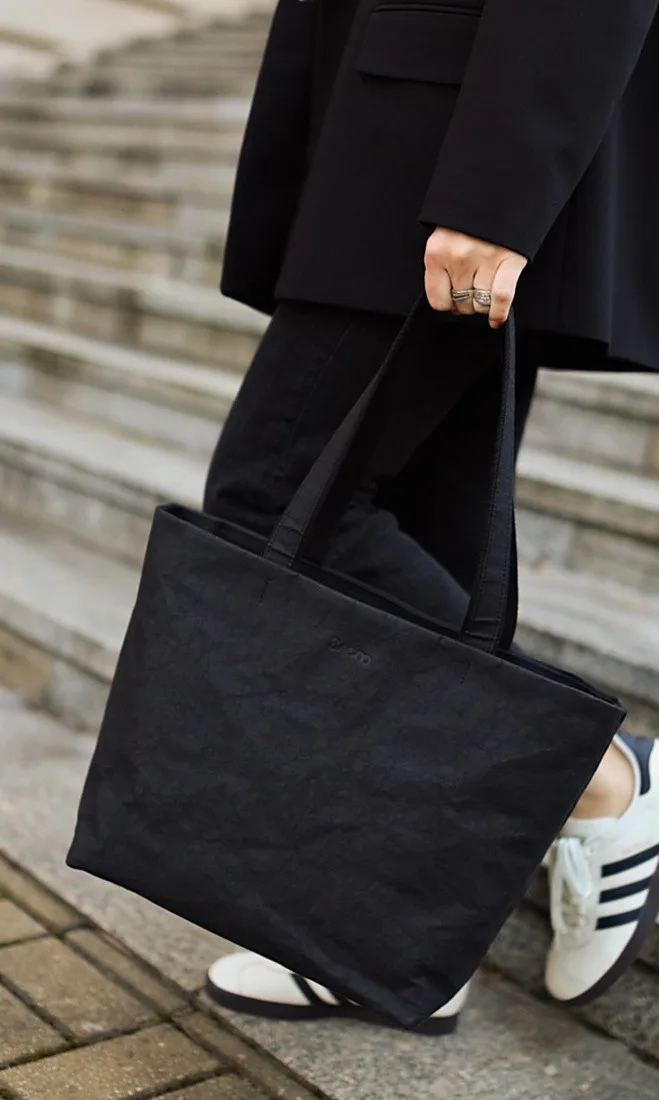 Shopperka ELLY czarna — torebka ze skóry celulozowej
