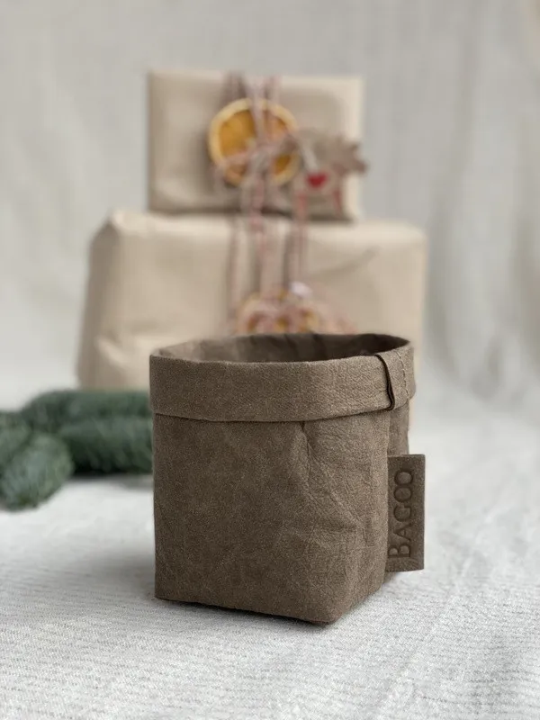 Pojemnik taupe